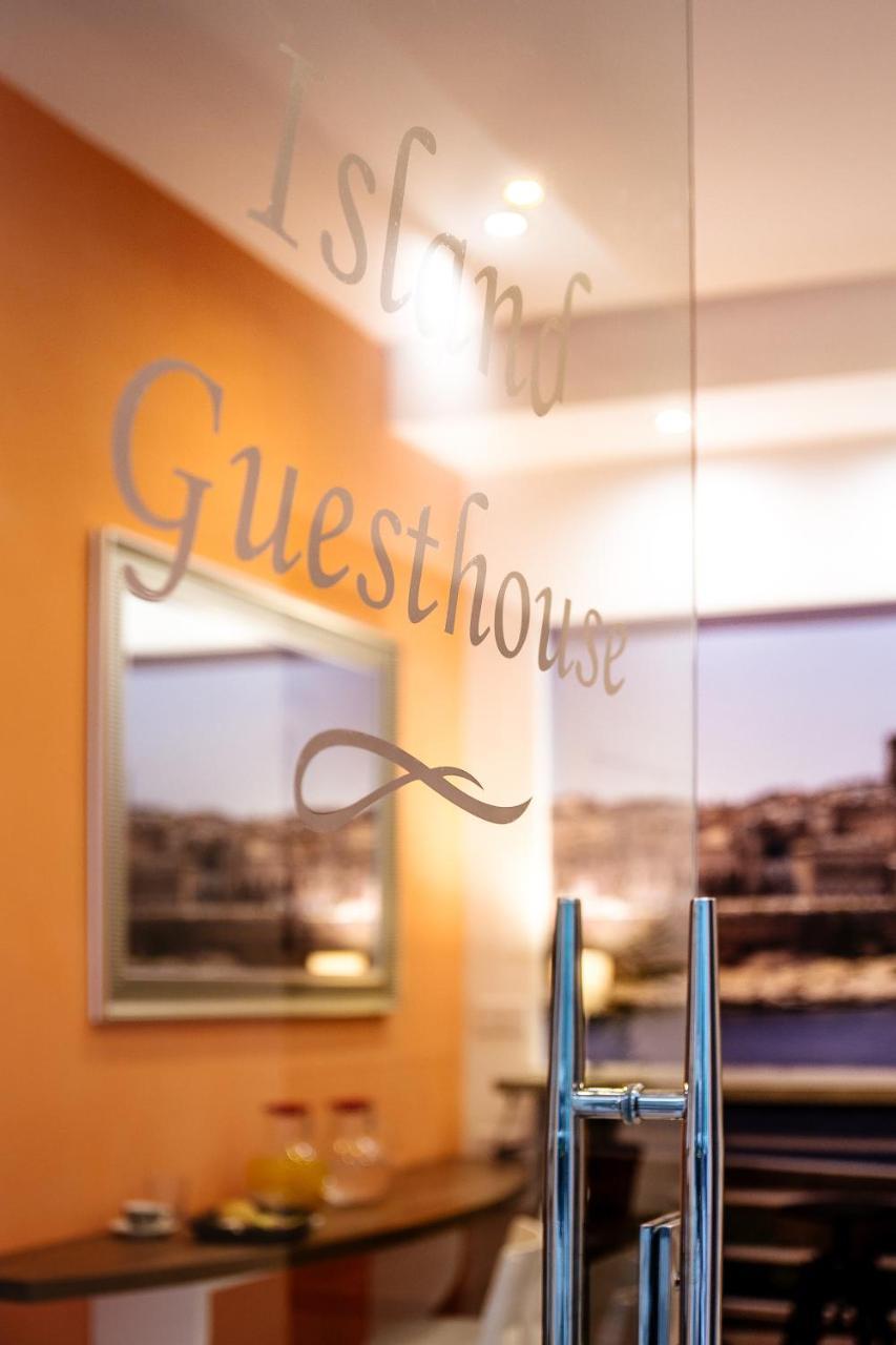 Island Guest house 3*